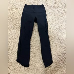 Lululemon 3/4 mesh leggings